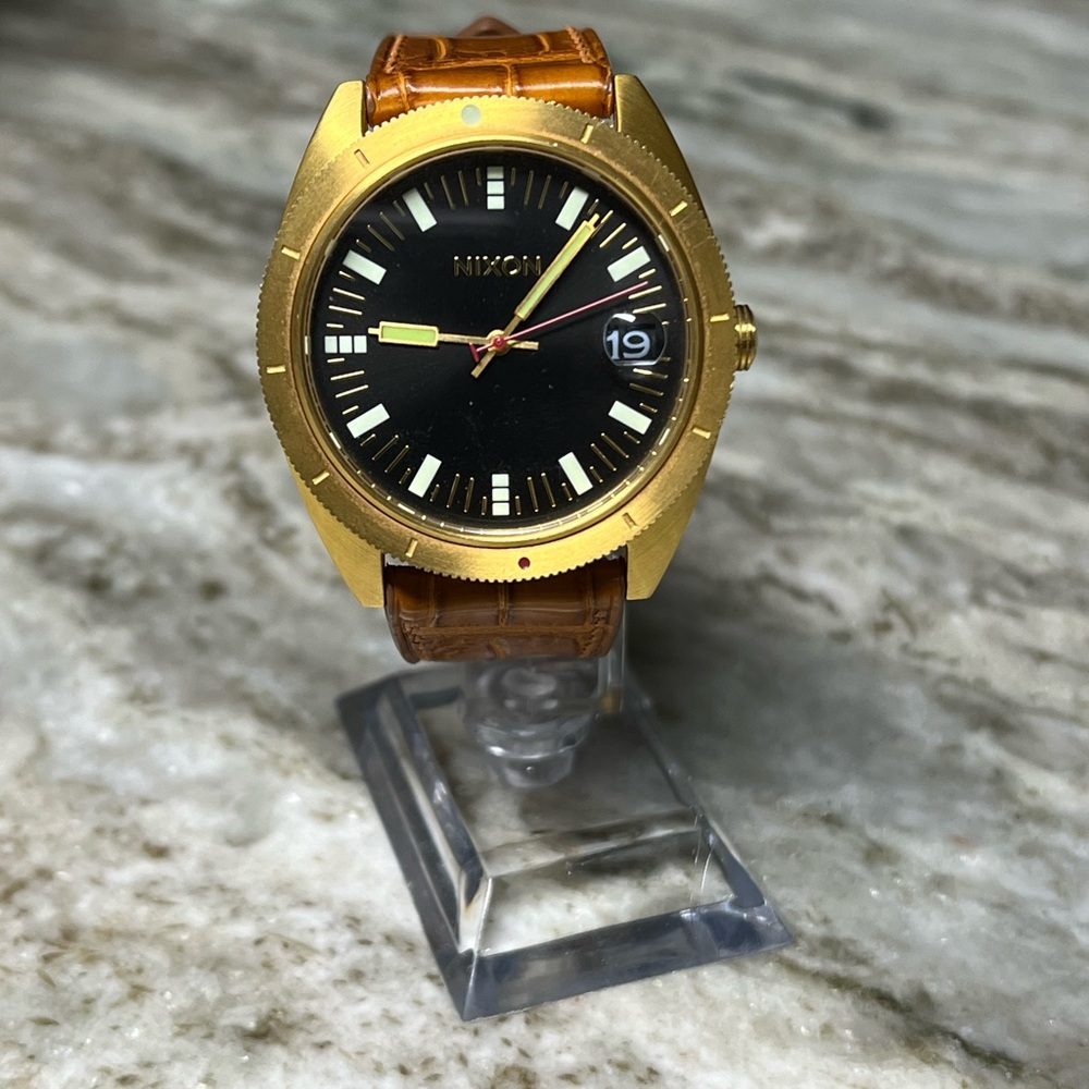 Nixon Rover “wanderlust” with tan gator band and gold clasp